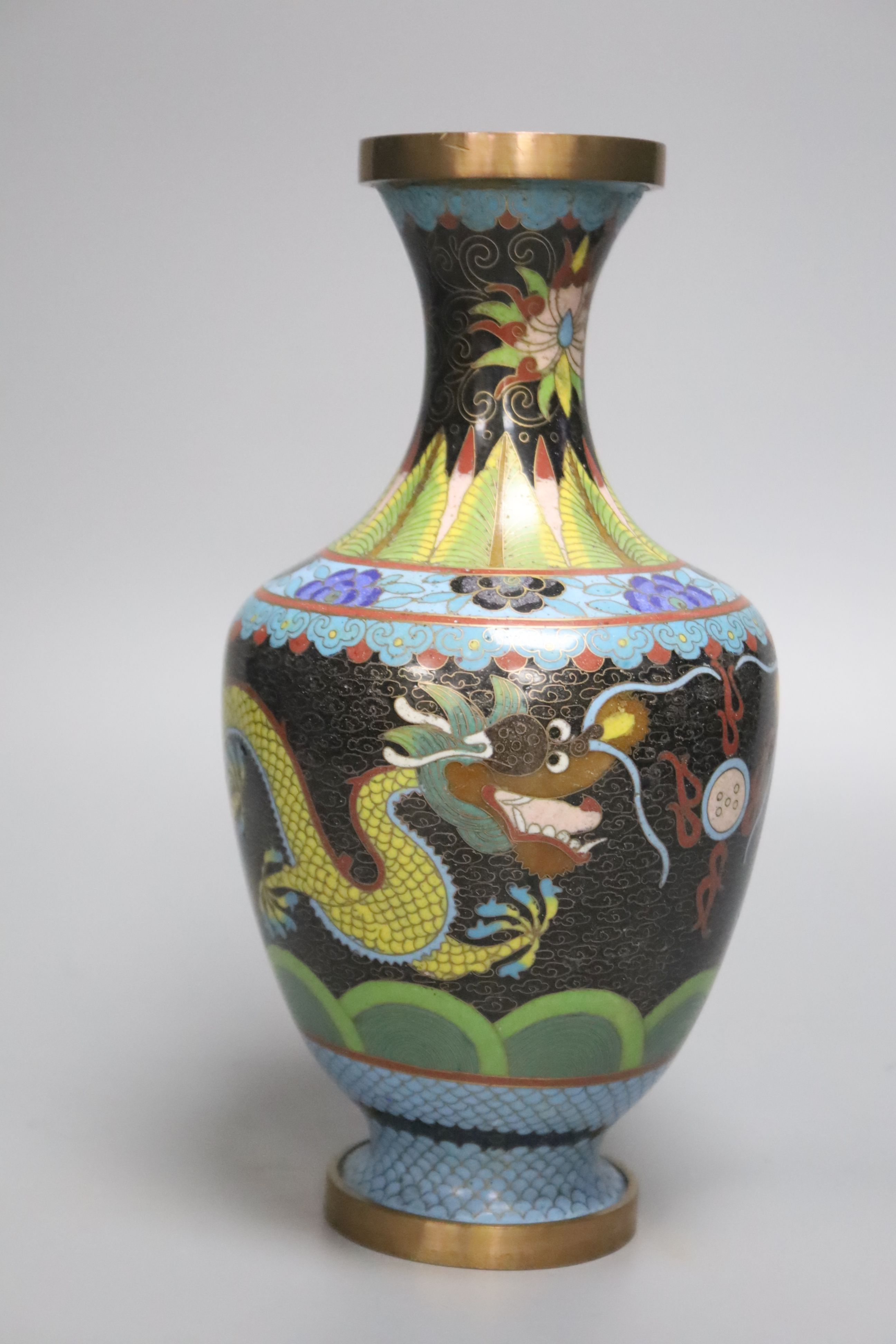 A Chinese cloisonne enamel dragon vase, early 20th century, height 23.5cm